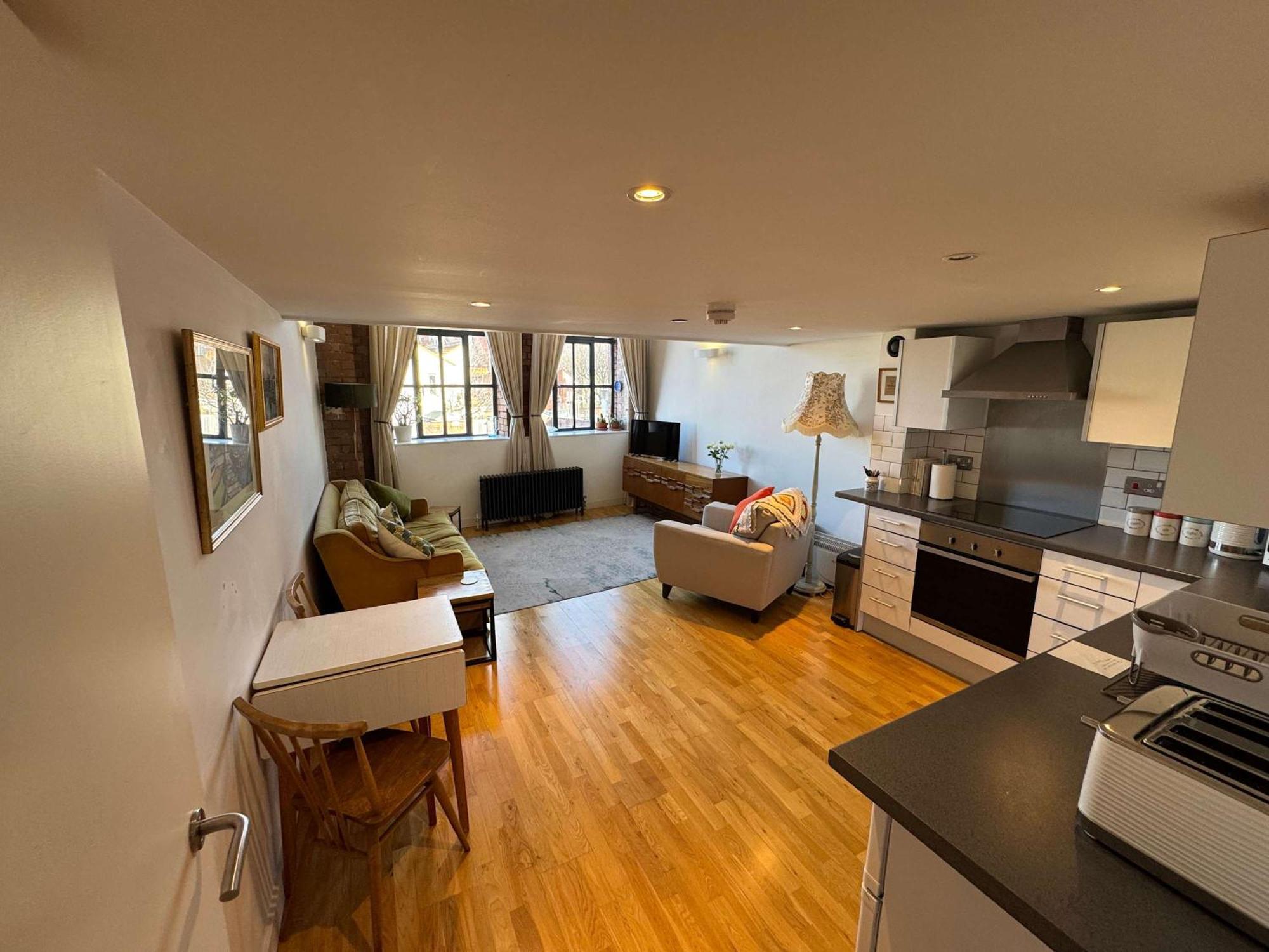 One Bedroom Mezzanine Flat In Robinson Building Apartment Bristol
