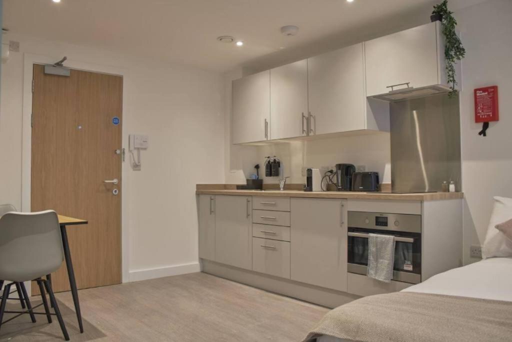 Apartment Newly Build Centre Redcross Village 105 Bristol