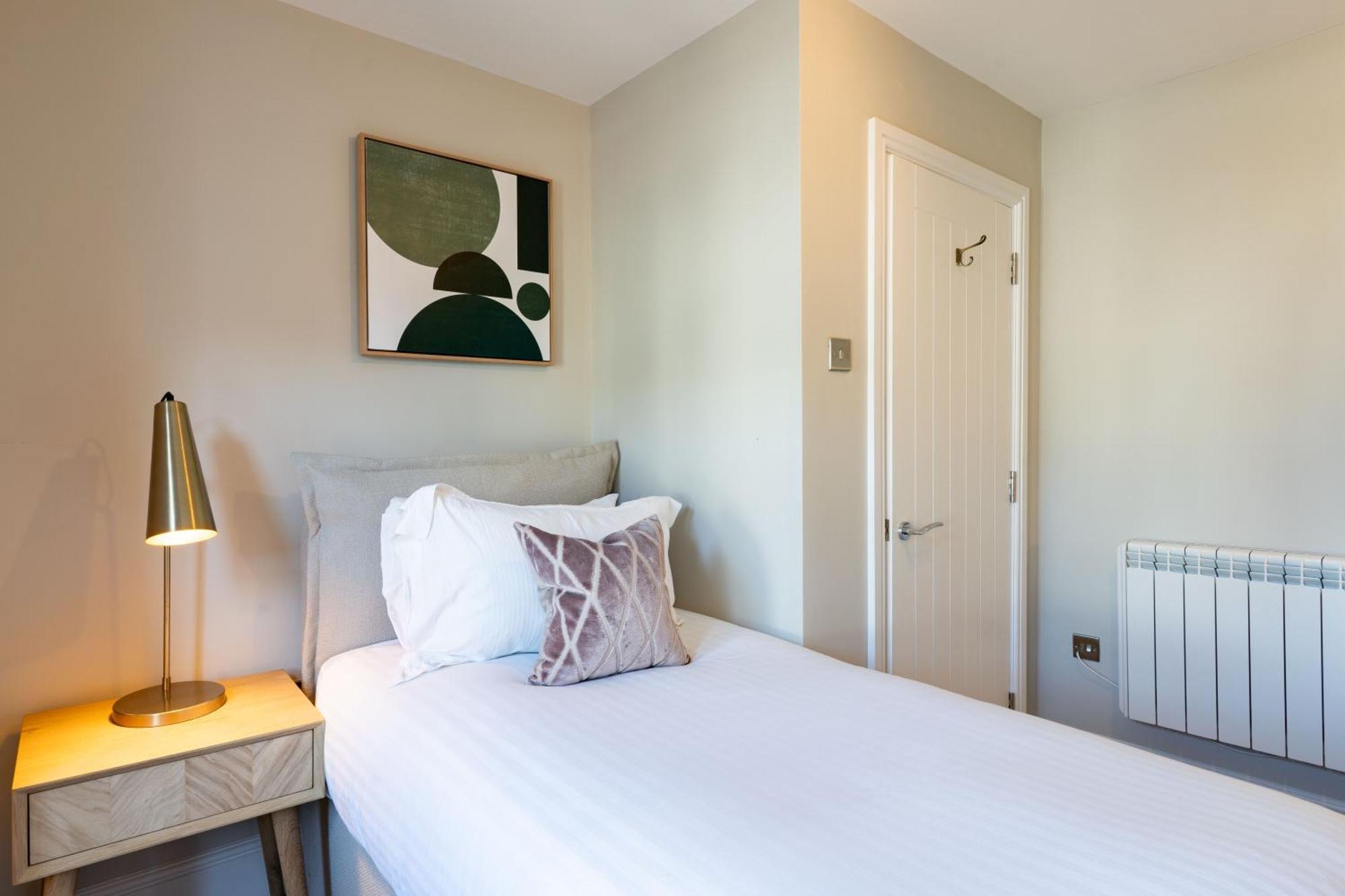 Wellington Place I Your Apartment Bristol