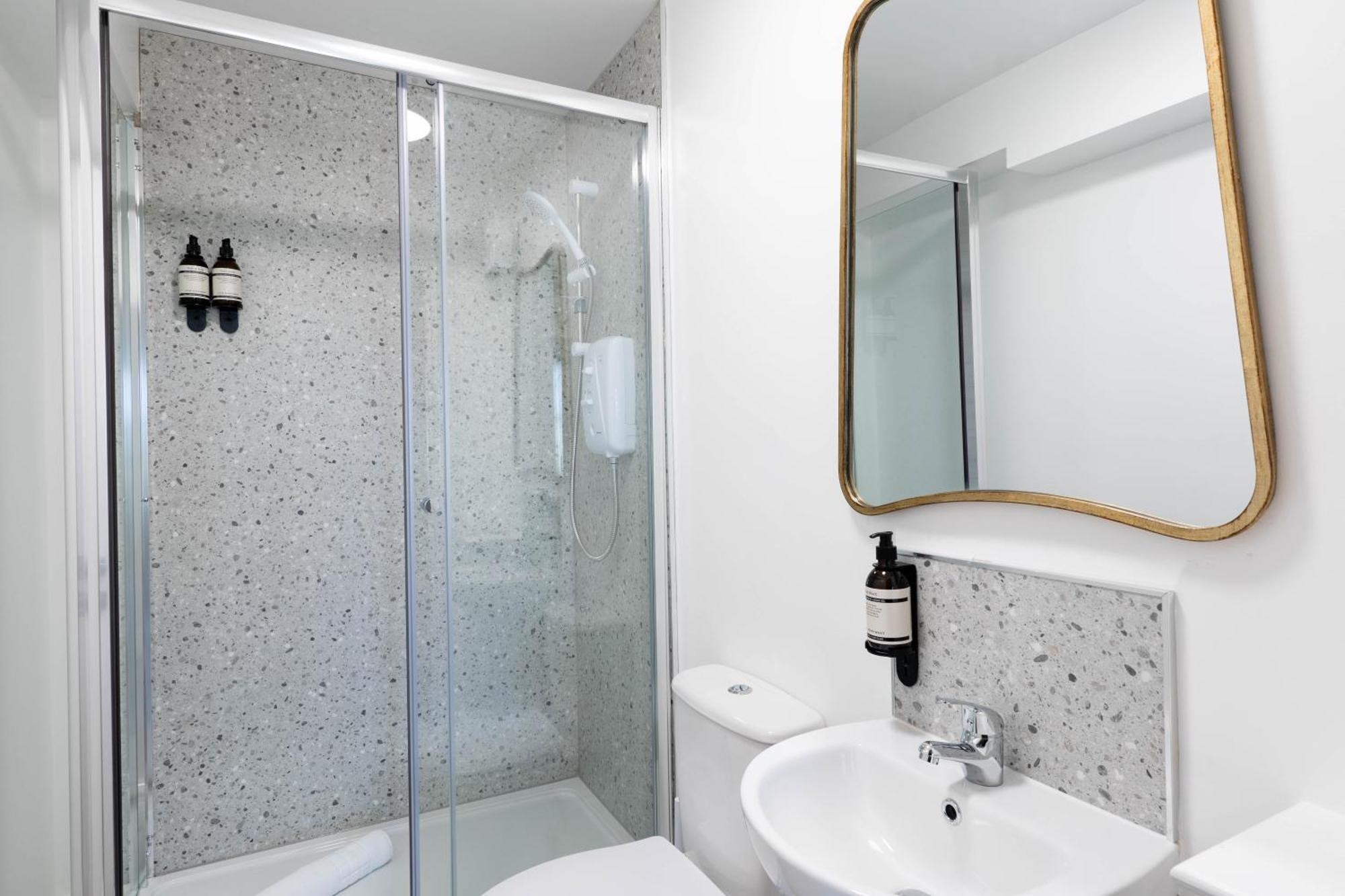 Wellington Place I Your Apartment Bristol