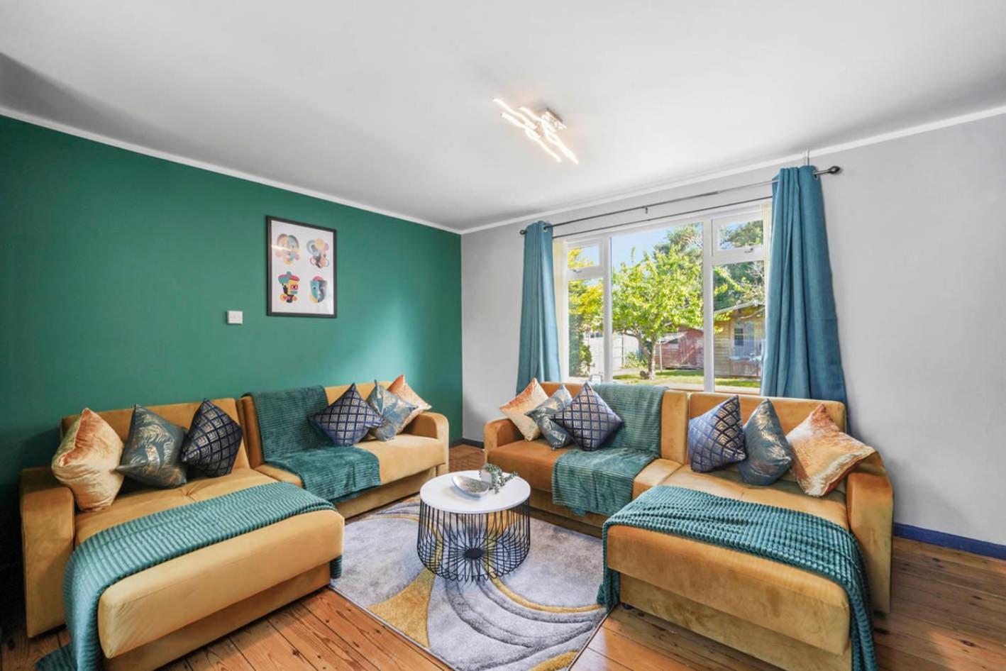 Spacious Luxury Garden House Free Parking *