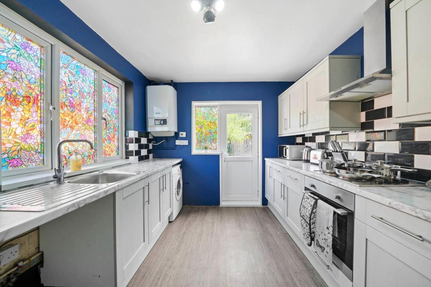 Spacious Luxury Garden House Free Parking *