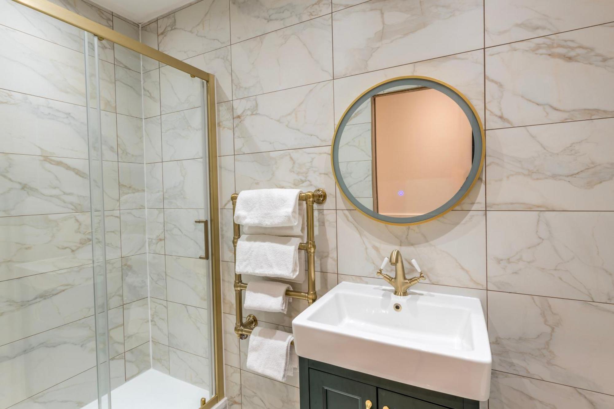 Luxury Victorian By Prescott Apartment *