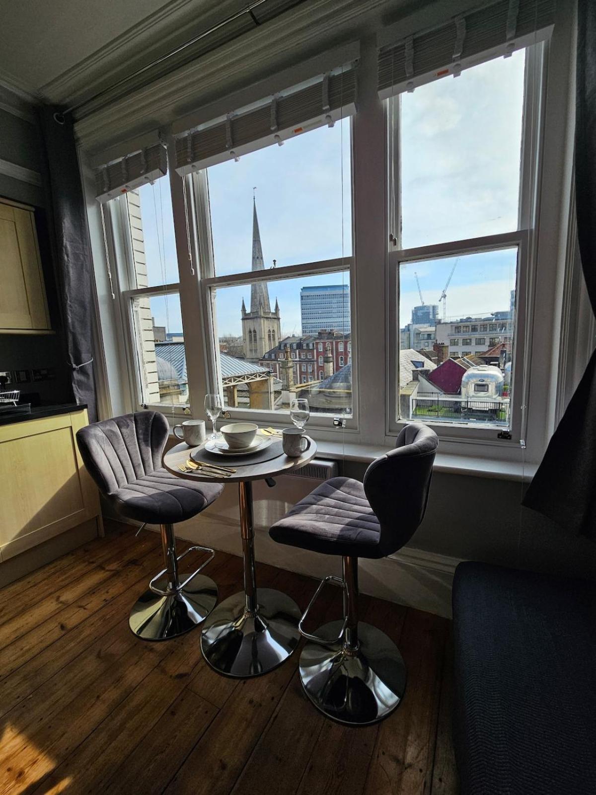 City Centre Location On Corn Street Apartment Bristol
