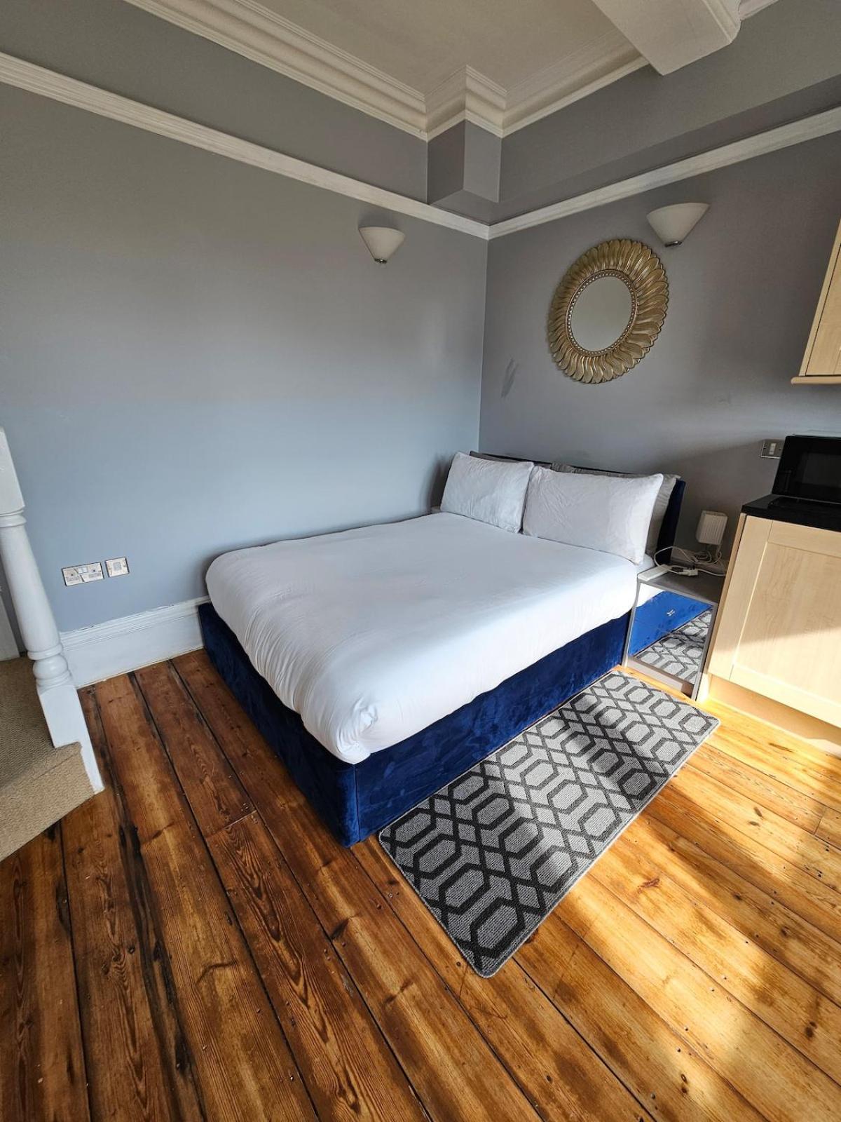 Apartment City Centre Location On Corn Street *