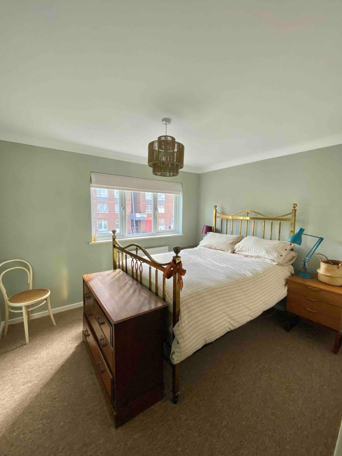 3 Bed House, Garden, Parking, Close To Centre Apartment Bristol