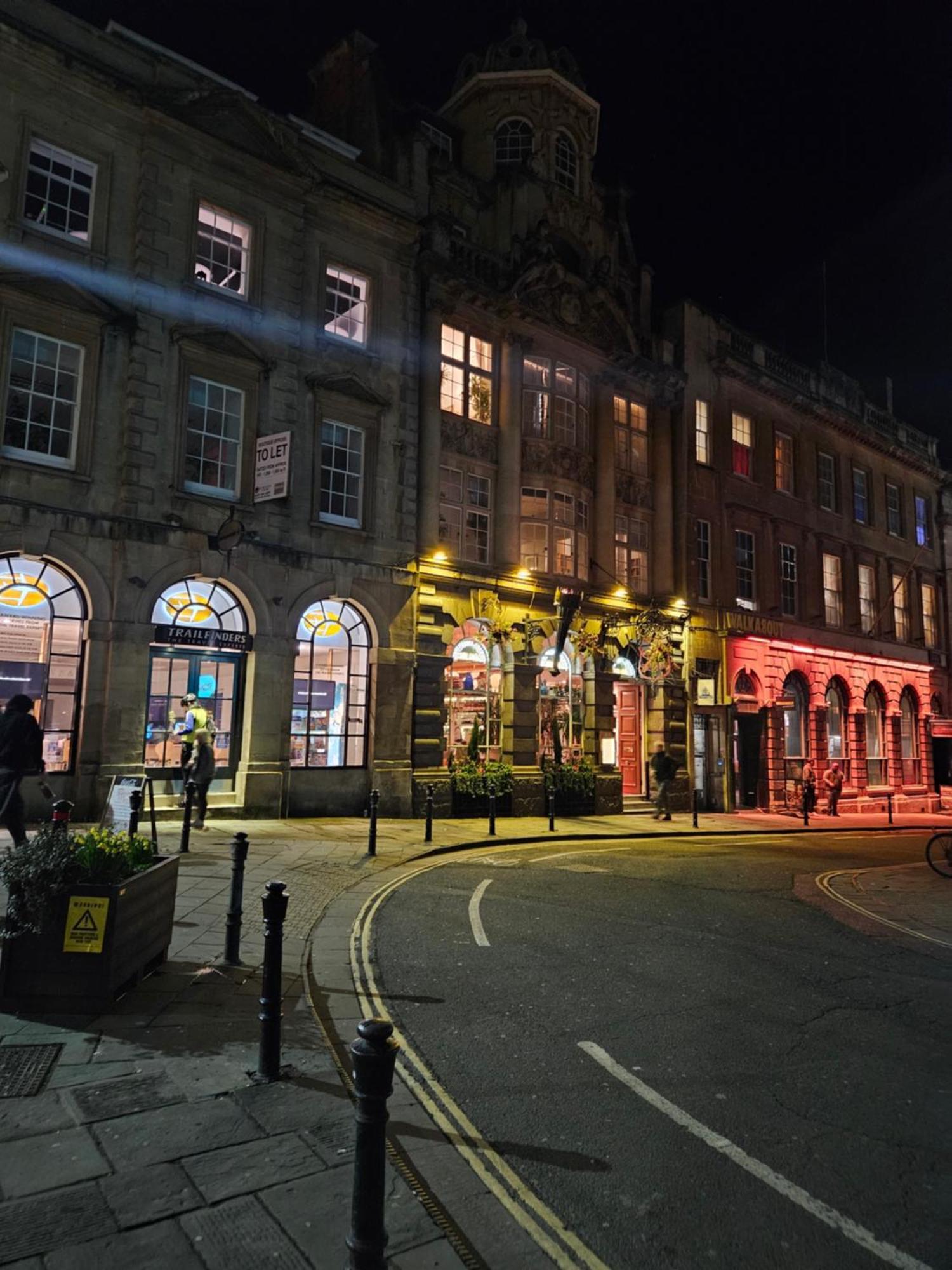 City Centre Location On Corn Street *