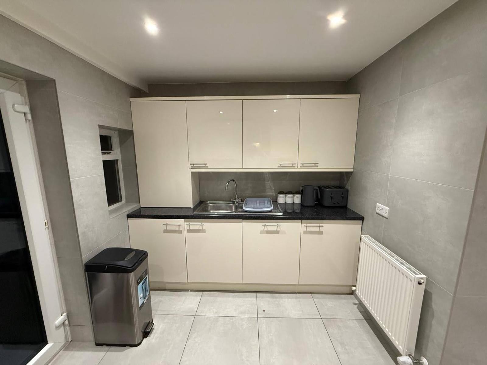 Southmead Place By Cliftonvalley Holiday home