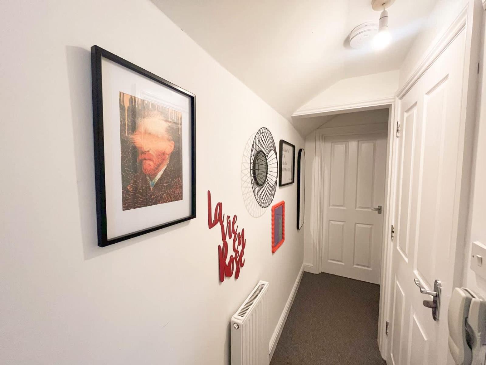 Apartment Two Bedroom Flat In Road Bristol
