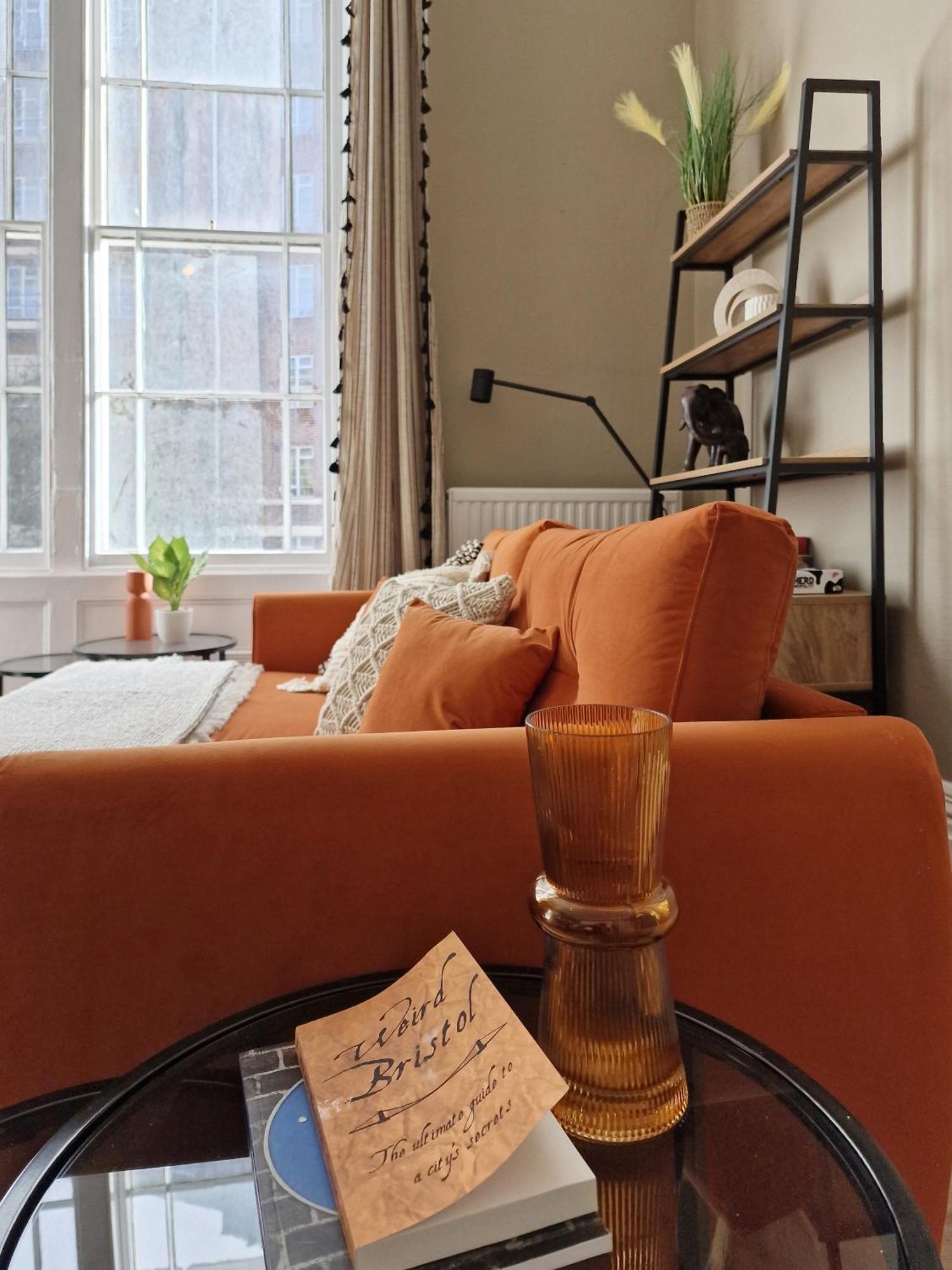 Exquisite 1-bed Flat In Clifton Apartment