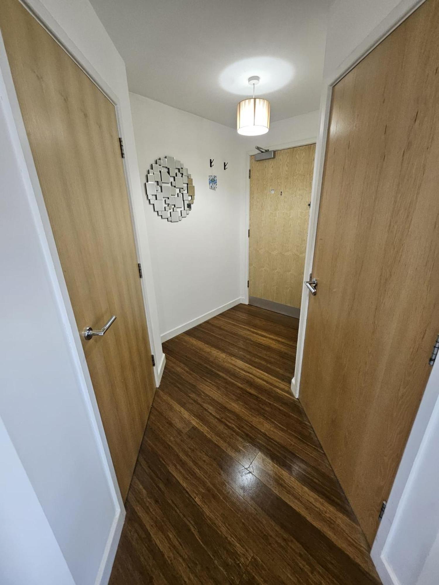 Nariken Apartments, Centre Bristol