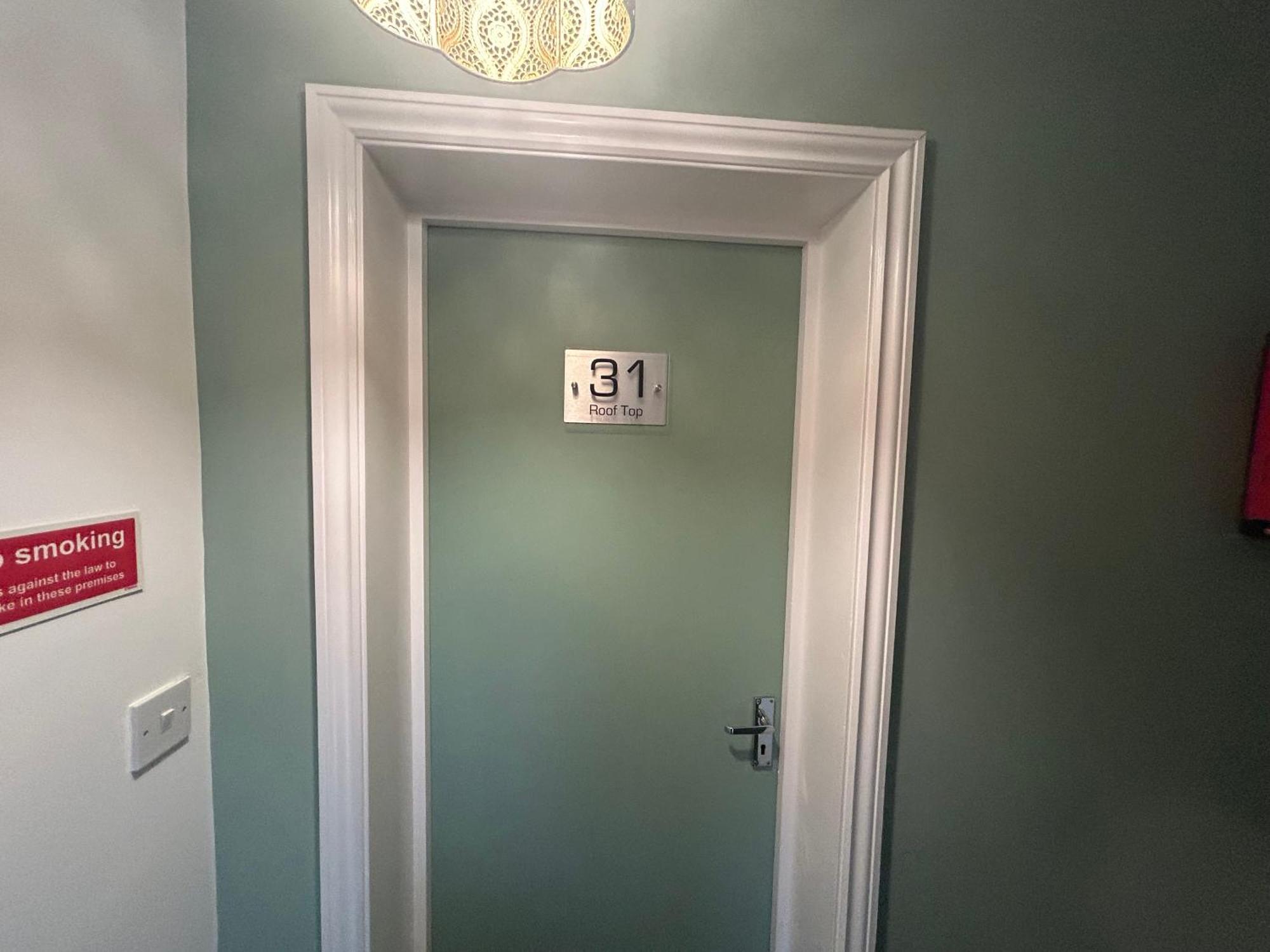 Apartment 31 Canal Apartments, Roof Terrace, Temple Meads Bristol