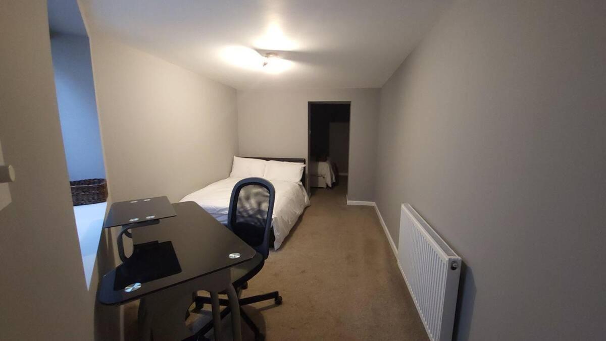 Apartment Nook, 3 Bedrooms *