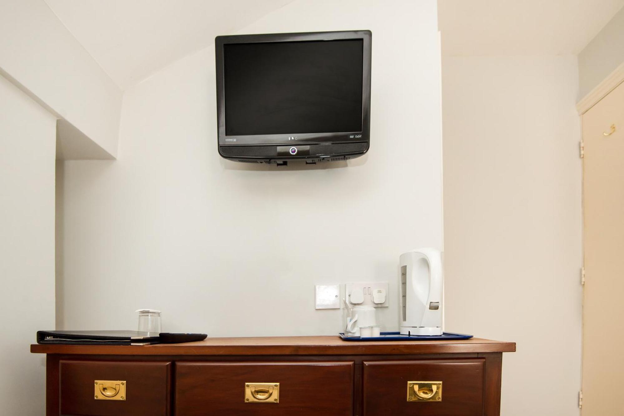 Oyo The Regency, Clifton Hotel Bristol