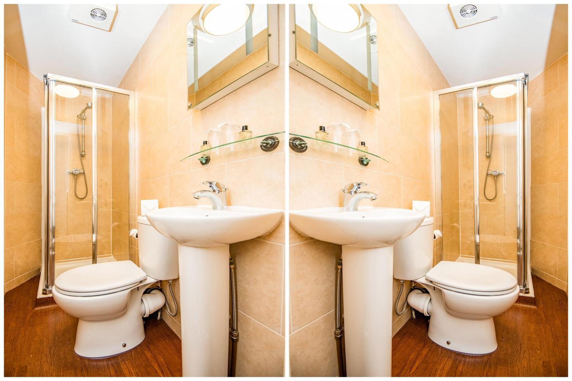 Oyo The Regency, Clifton Bristol