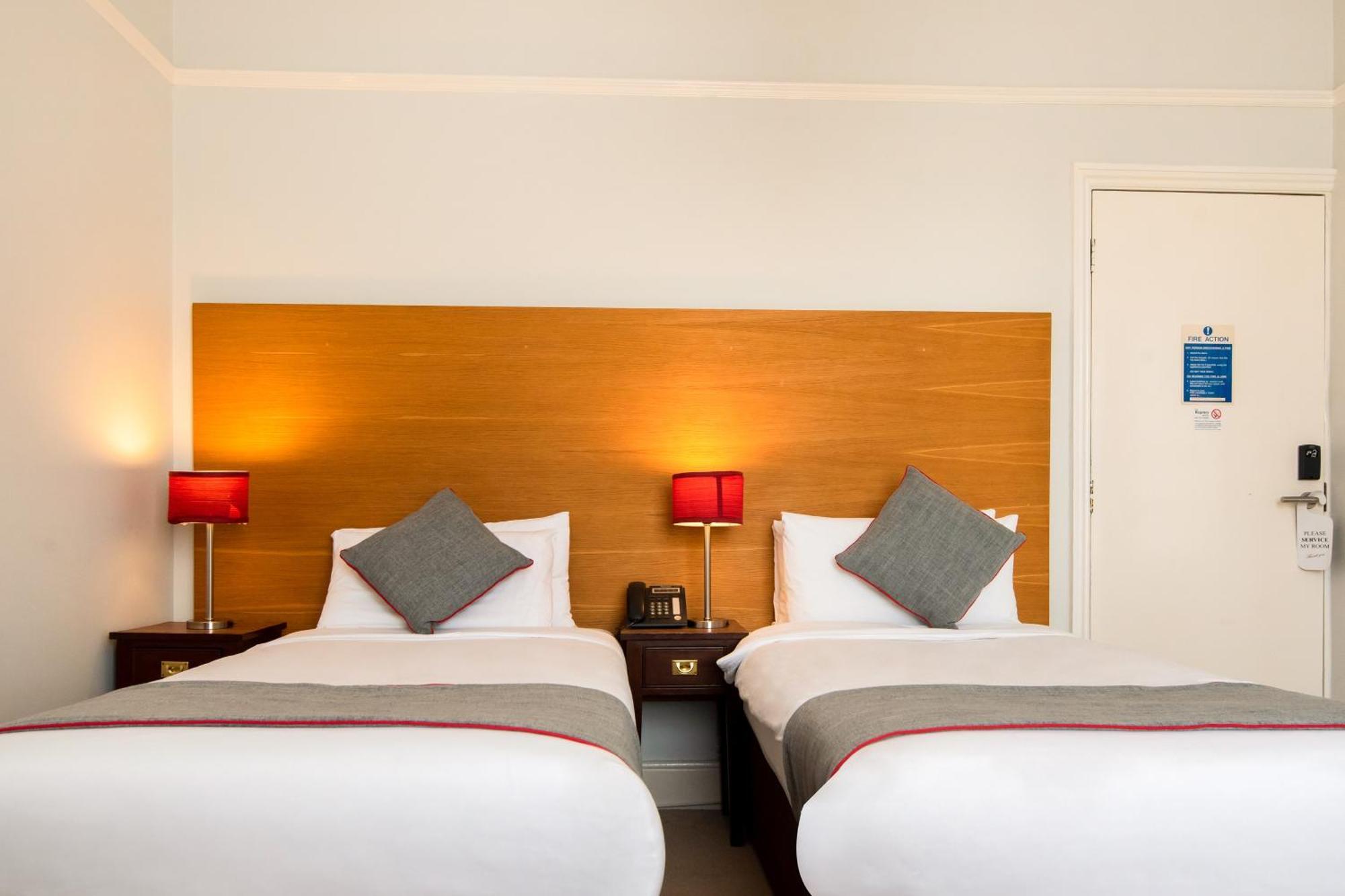 Hotel Oyo The Regency, Clifton 3*