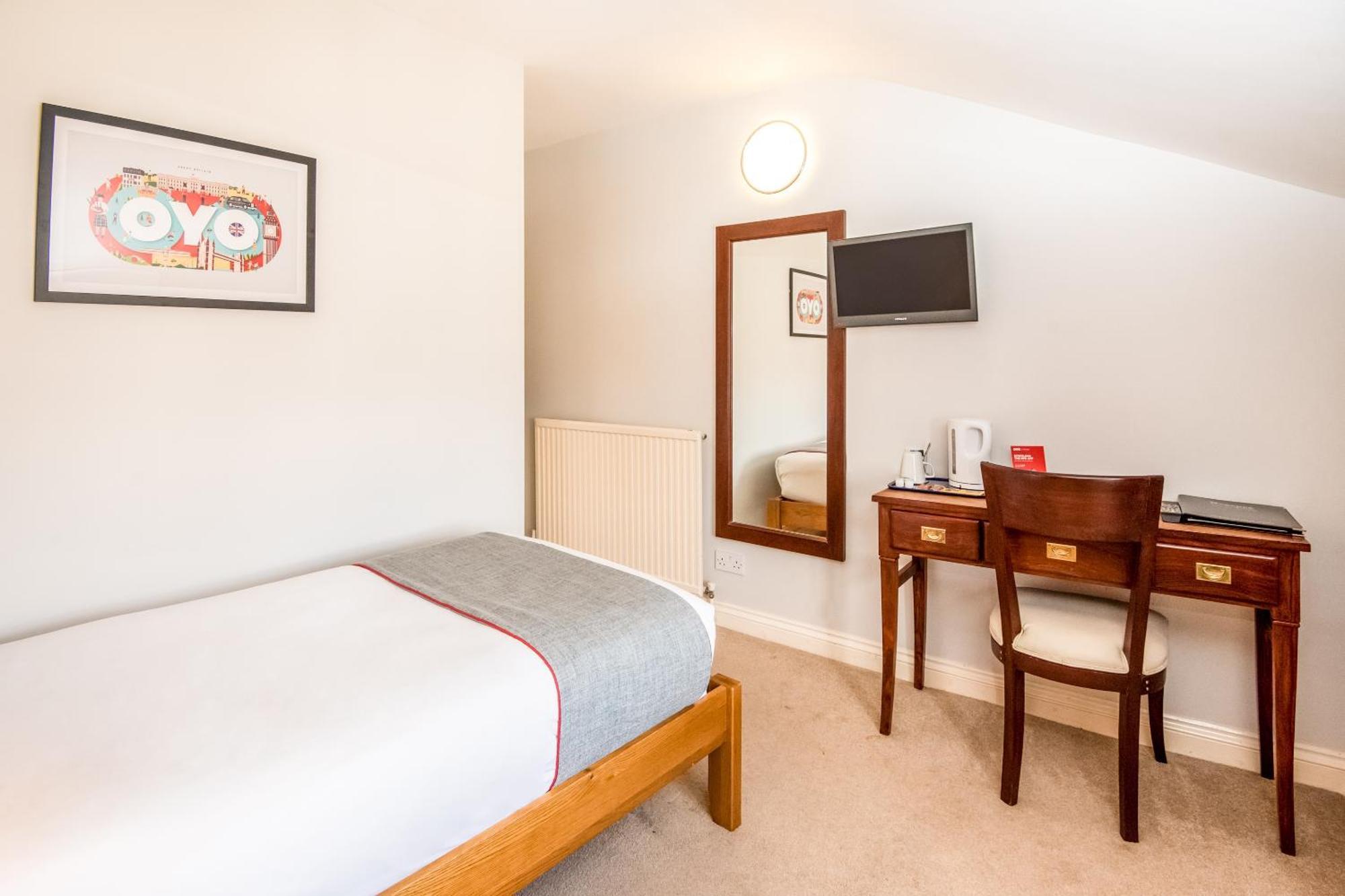 Oyo The Regency, Clifton Hotel Bristol