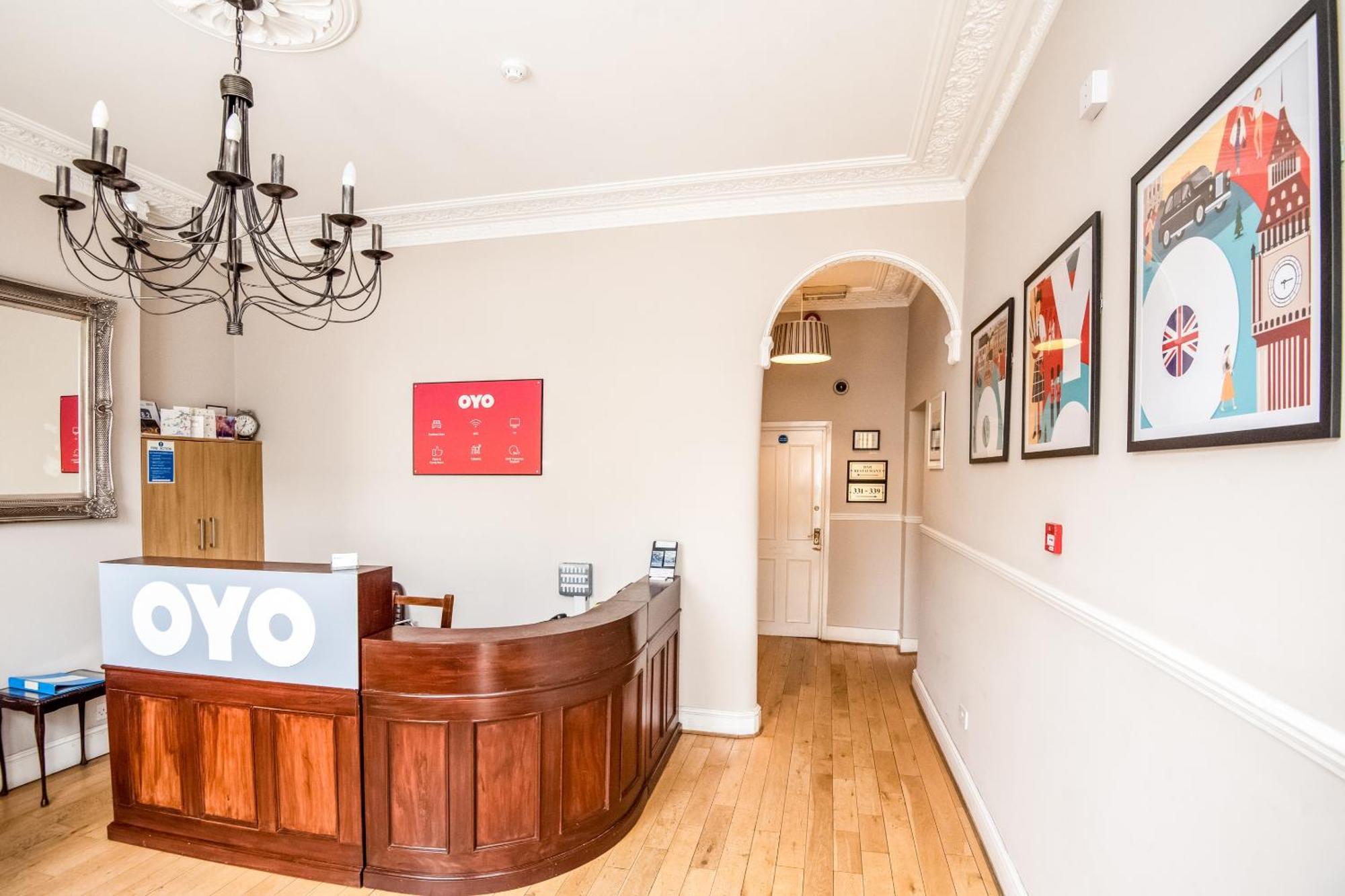Oyo The Regency, Clifton Hotel