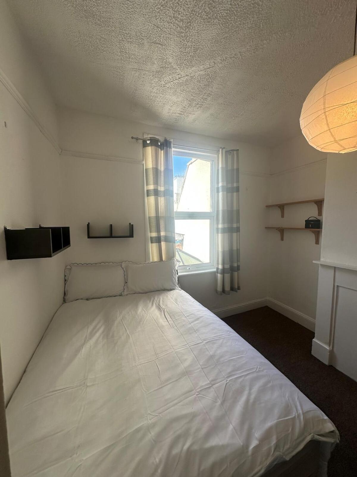 Maisonette Gloucester Rd Bristol