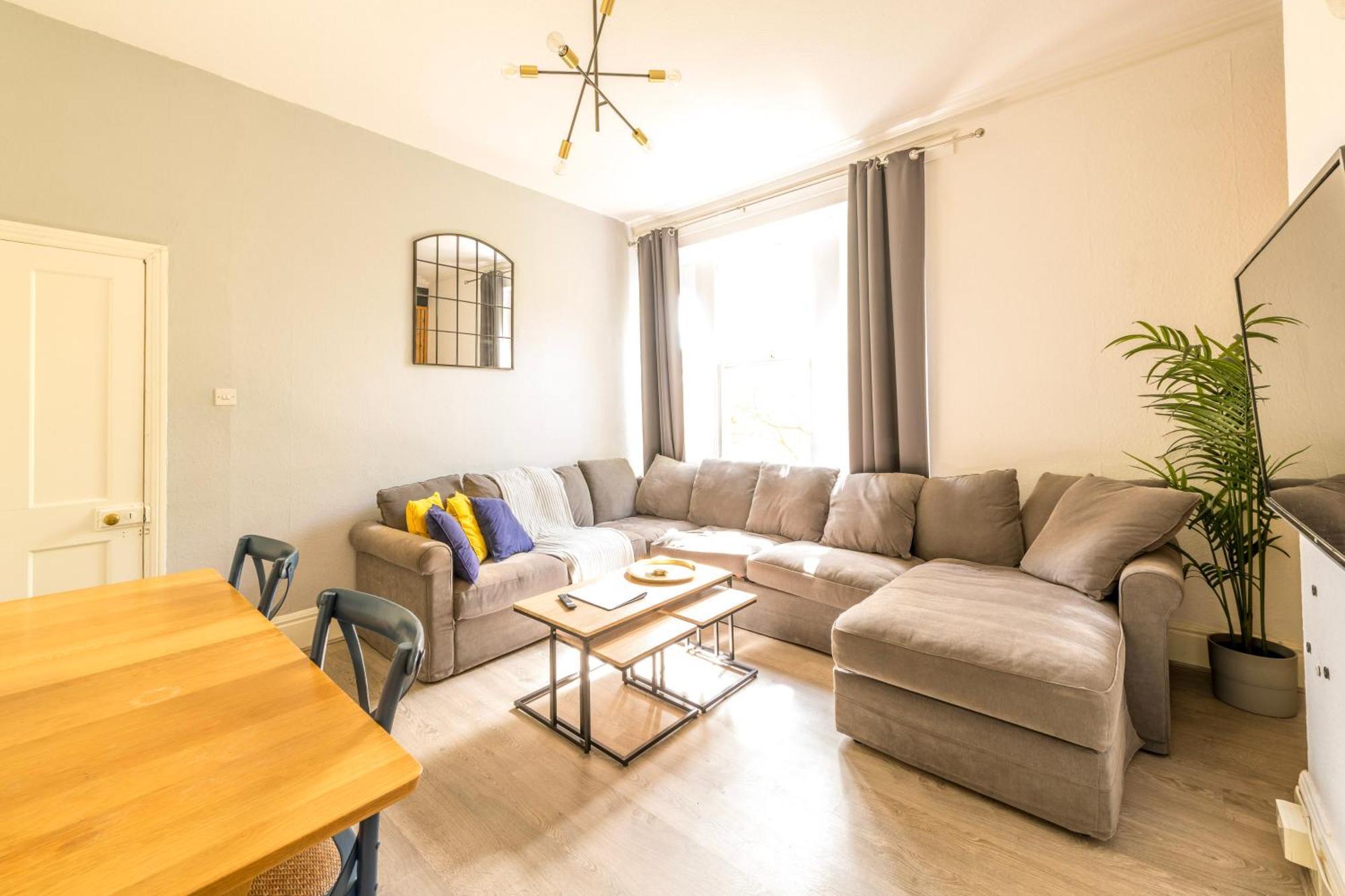 Centralised Osborne House With Free Parking By Prescott Apartments Apartment Bristol