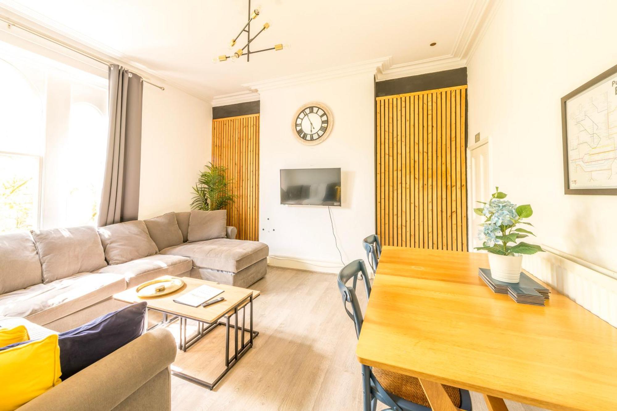 Centralised Osborne House With Free Parking By Prescott Apartments Bristol