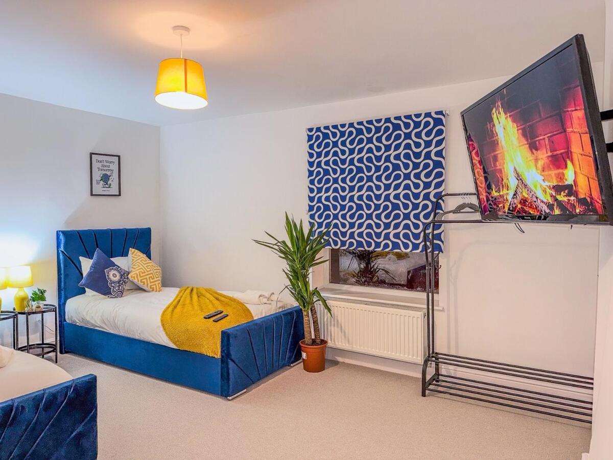 4 Bedroom Luxury By Altoluxoexperience Short Lets & Serviced With Free Wifi & Parking