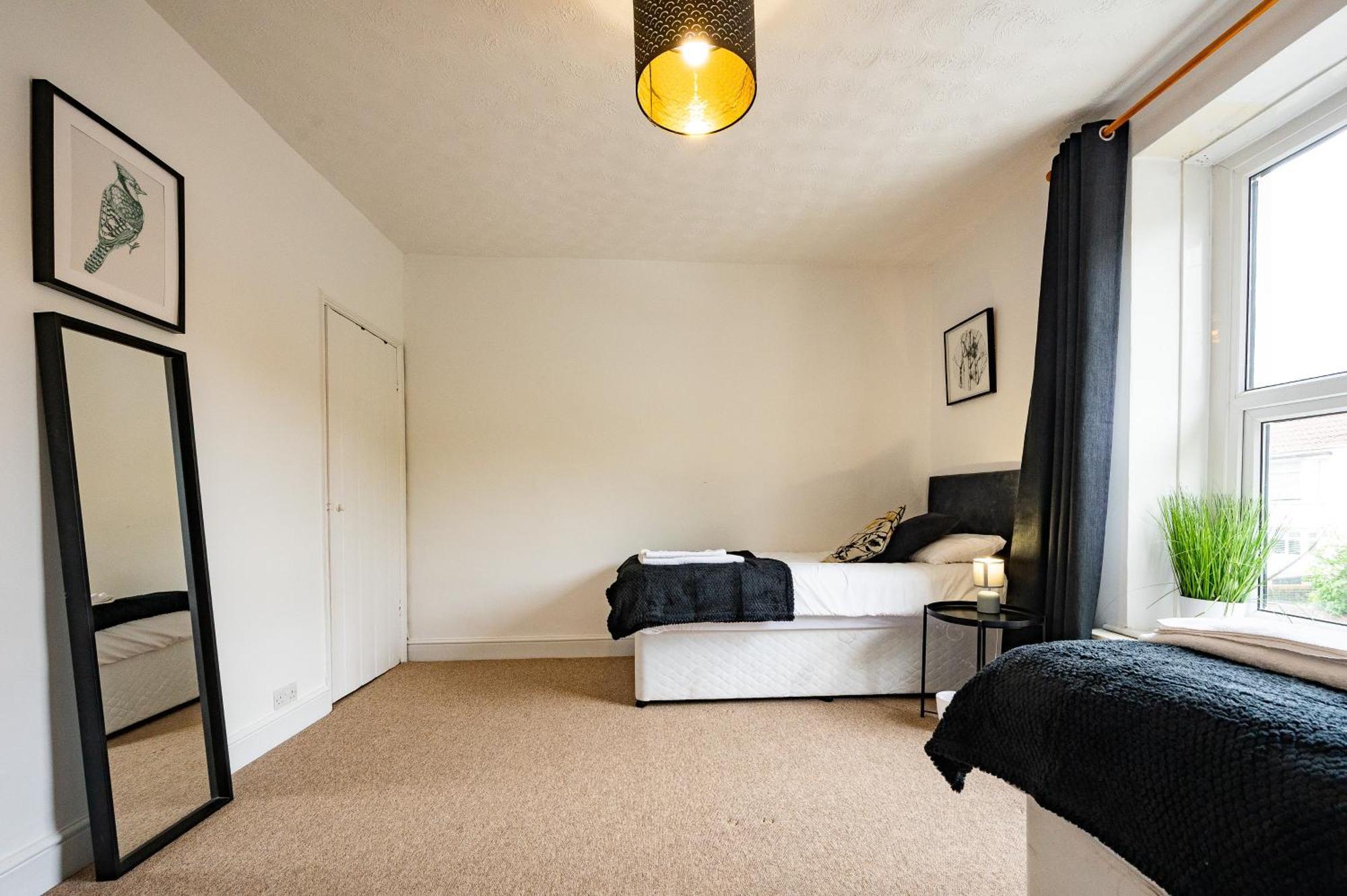 Holiday home Stella's Cottage- Cute Traditional In South West By Staystaycations Bristol
