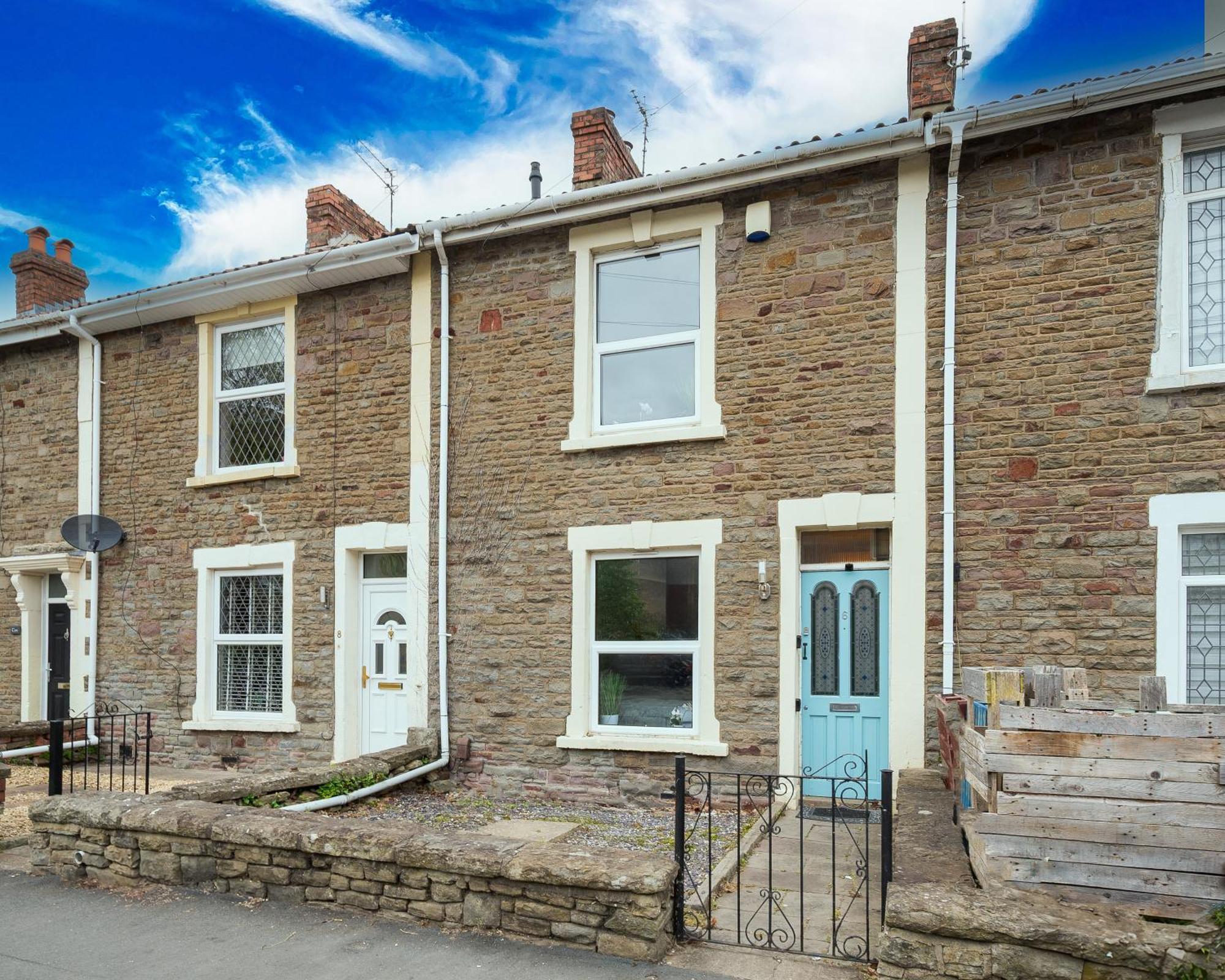 Holiday home Stella's Cottage- Cute Traditional In South West By Staystaycations Bristol