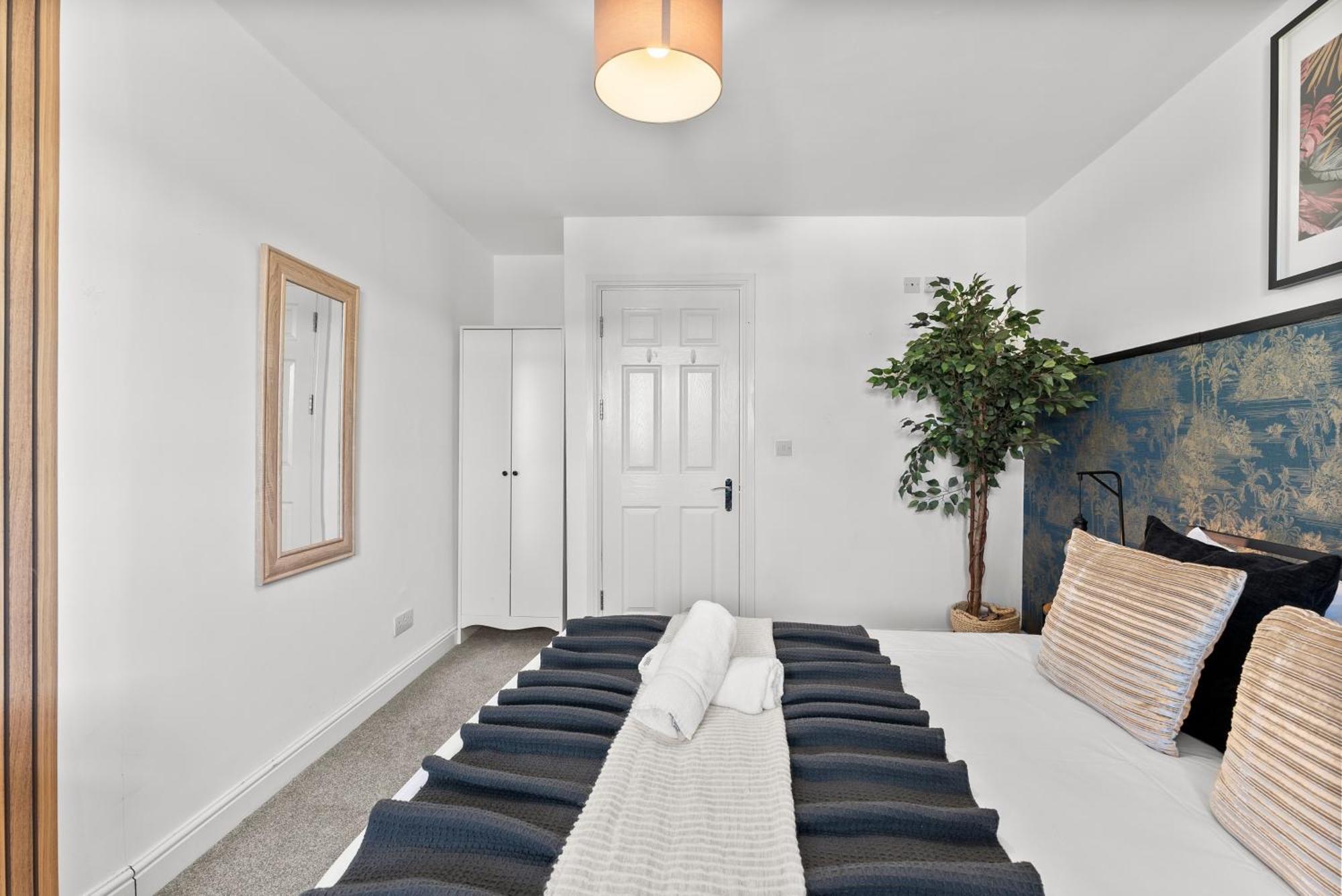 Apartment Spacious - Parking & Wifi *