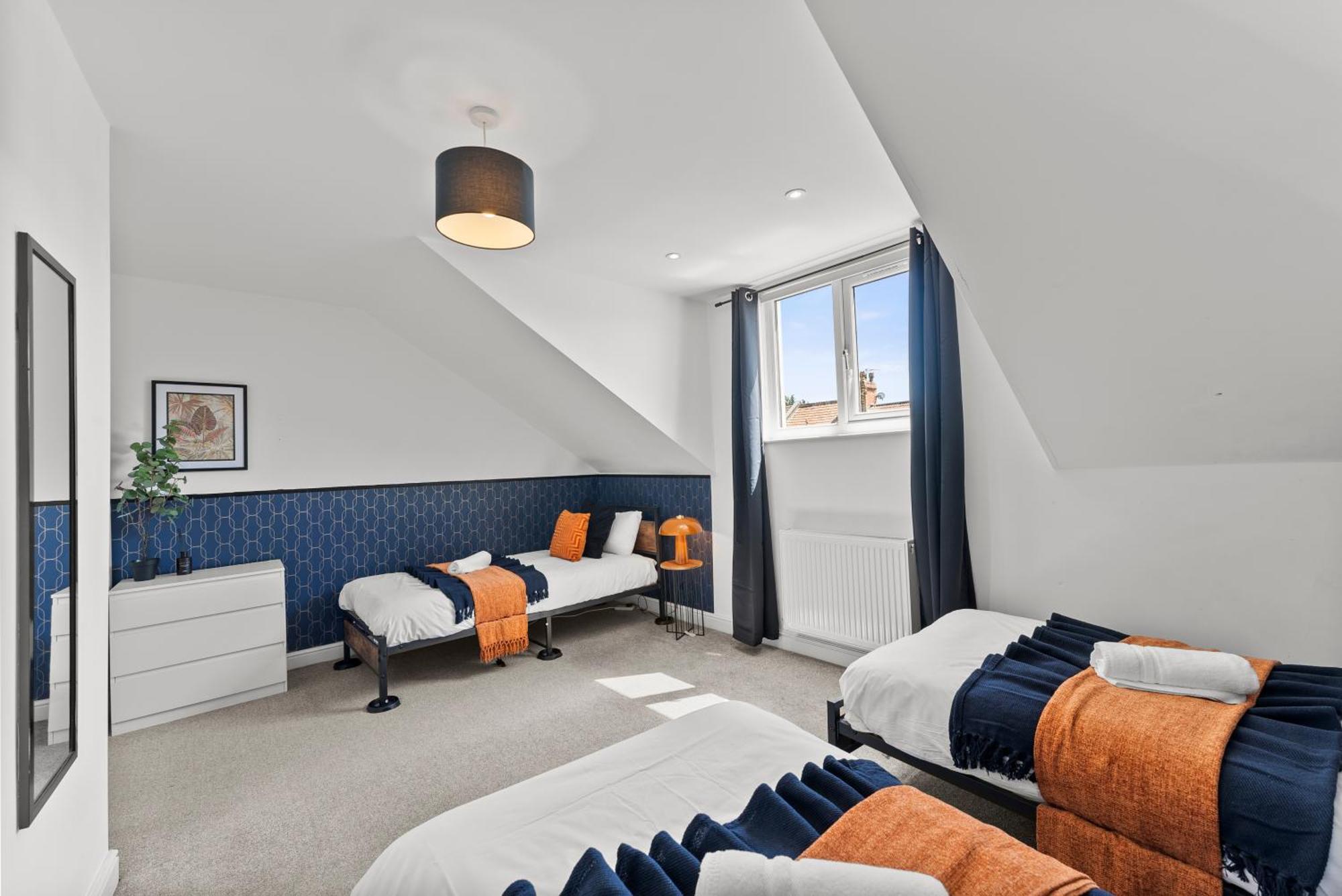 Apartment Spacious - Parking & Wifi
