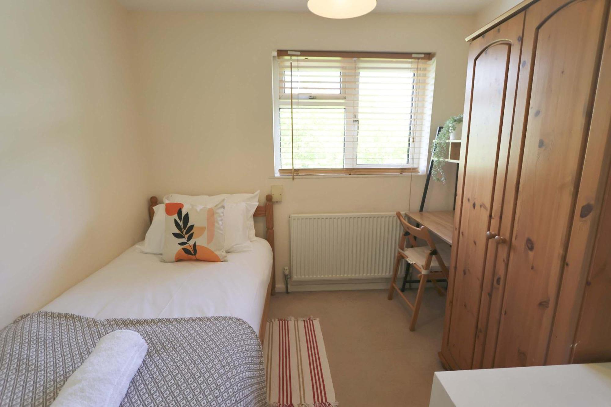 Holiday home Four Bedroom House On Passage Road Bristol