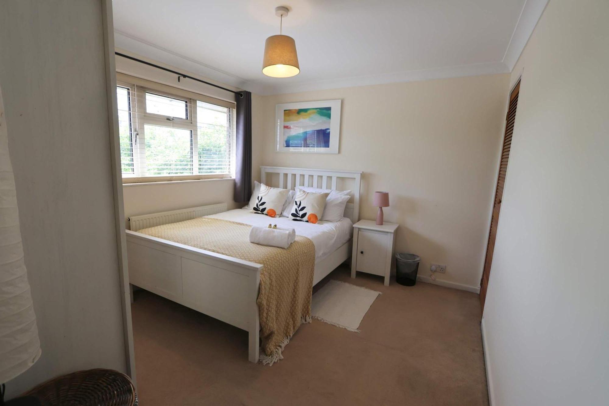 Four Bedroom House On Passage Road * Bristol