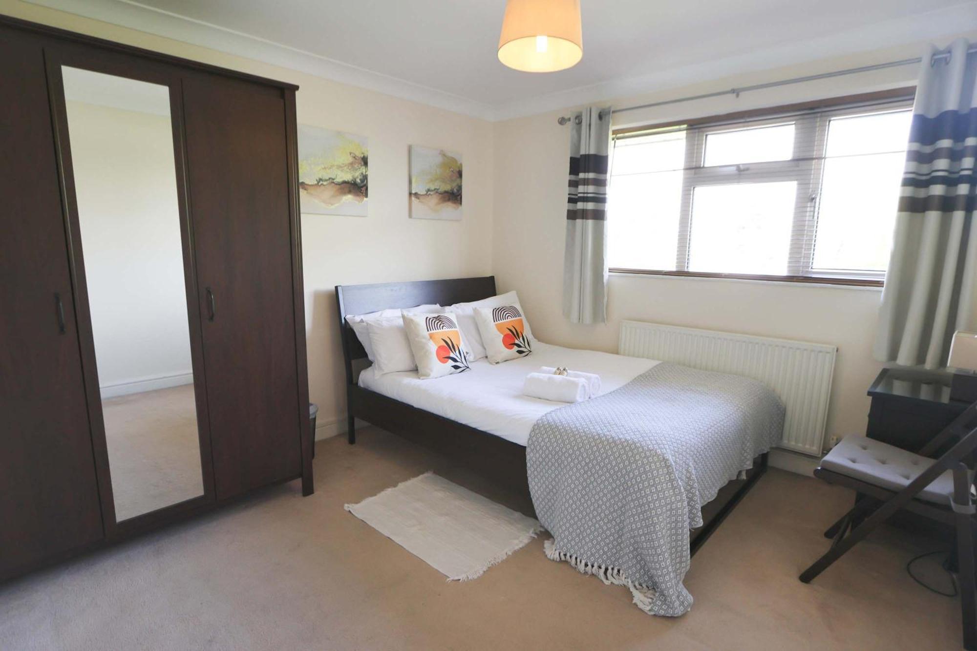 Four Bedroom House On Passage Road