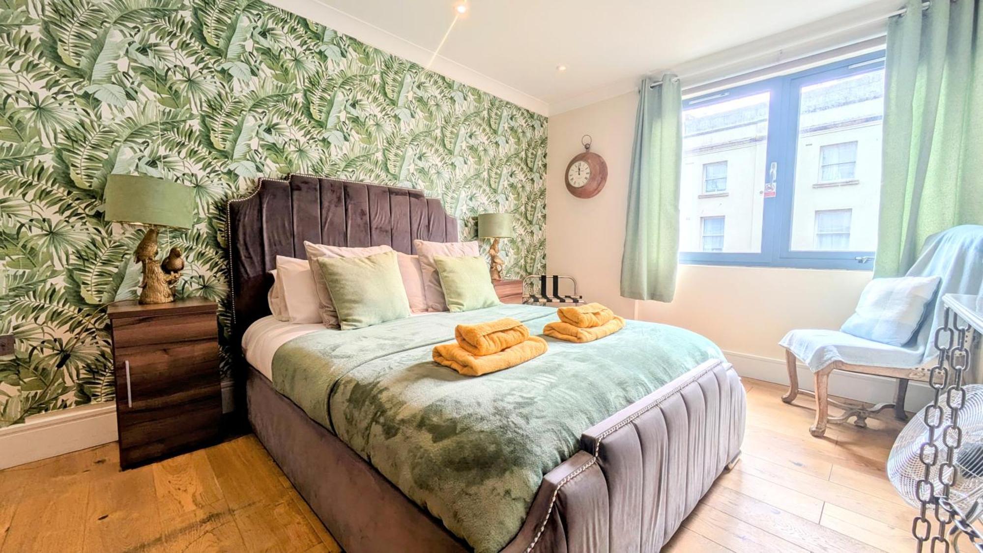 Riverside Apartment Bristol