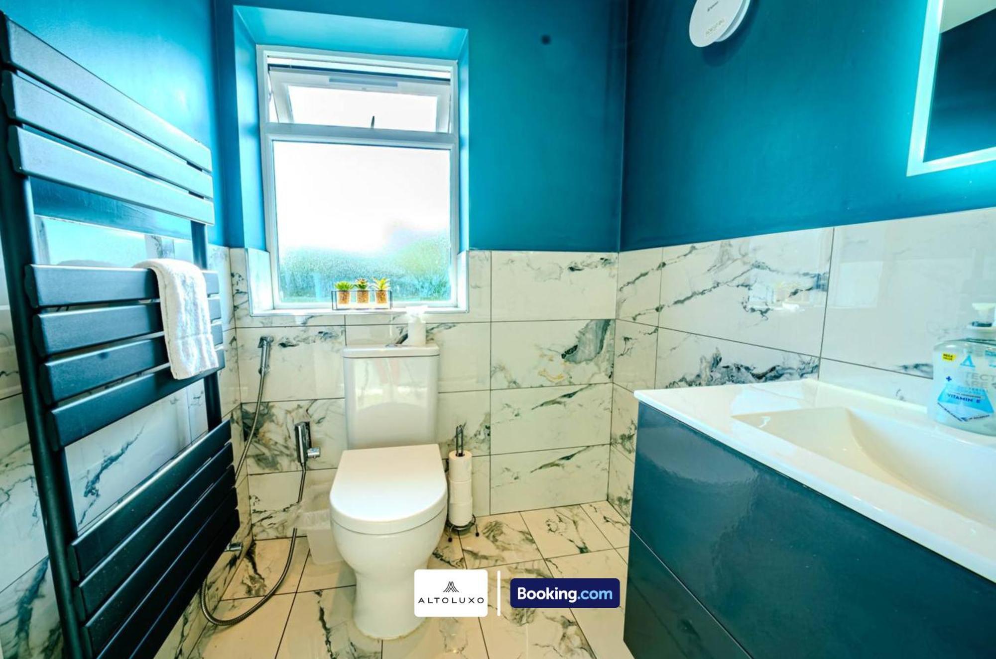 Stylish & Comfy 1 Bedroom By Altoluxoexperience Short Lets & Serviced With Free Wifi & Parking Bristol