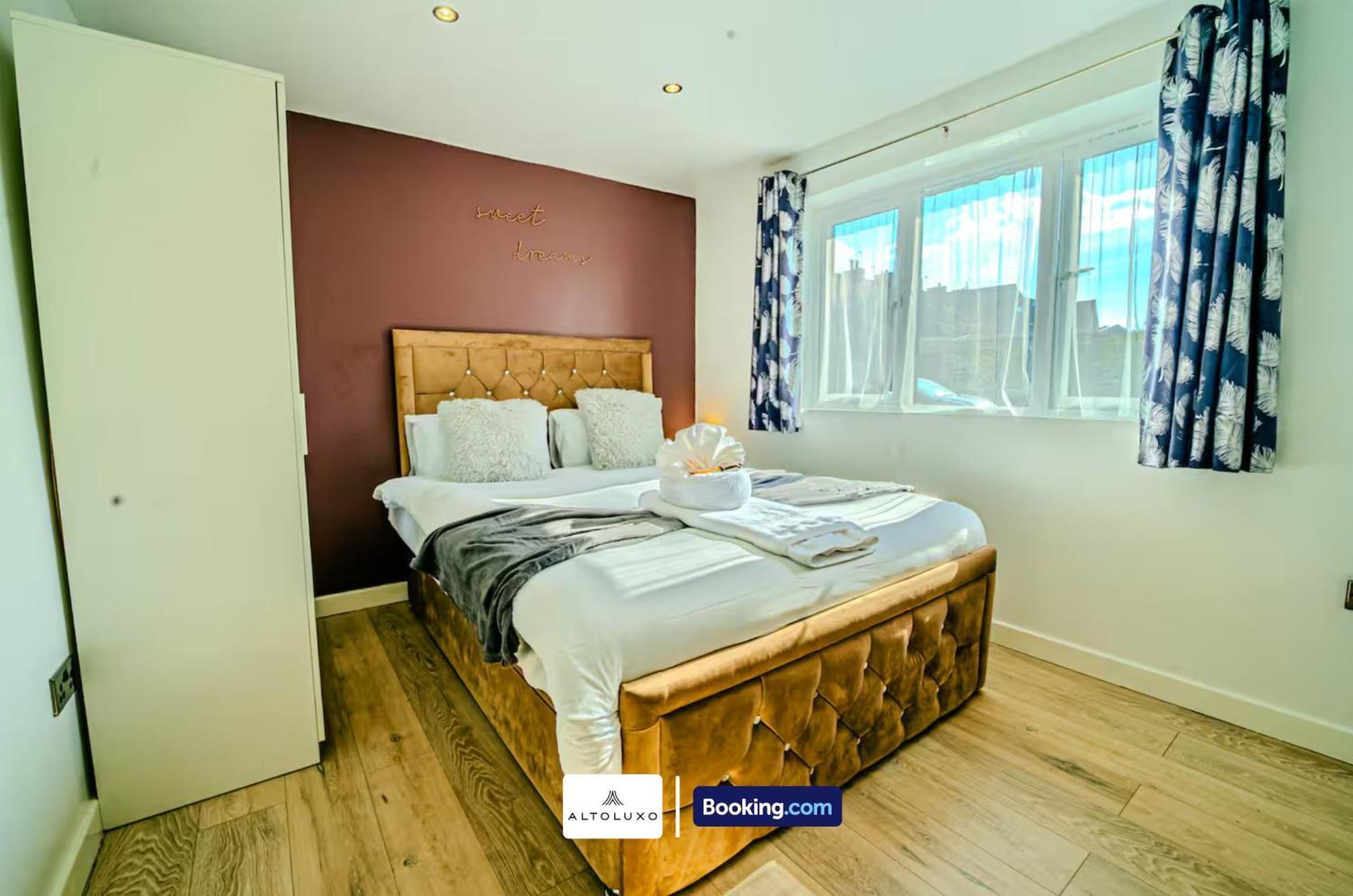 Stylish & Comfy 1 Bedroom By Altoluxoexperience Short Lets & Serviced With Free Wifi & Parking Bristol