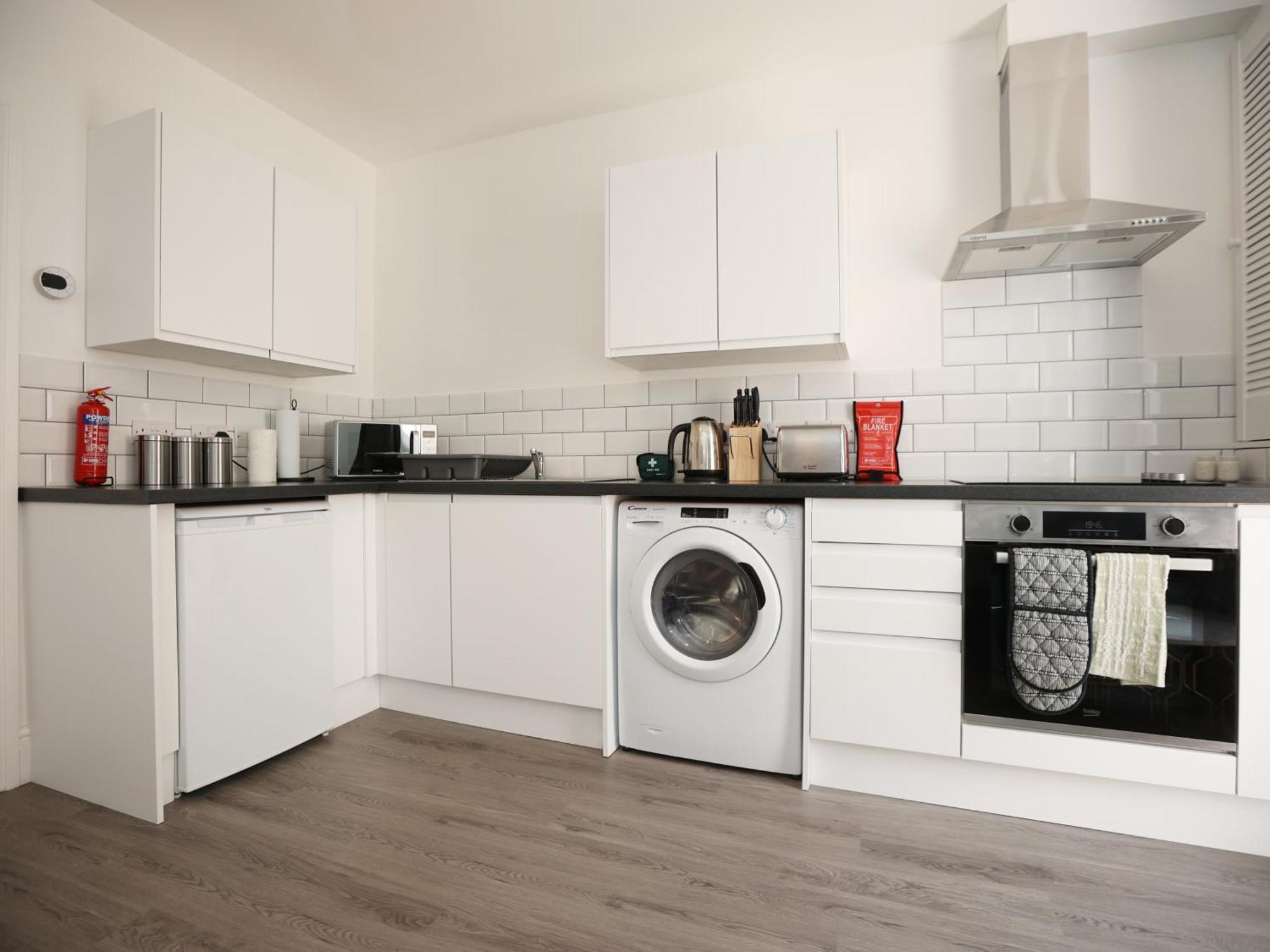 North Rd By N And N Ltd, Close To Vibrant Gloucester Rd With Plenty Of Restaurants And Shops Near By, Free On Street Parking Available And Pvt Of Street Parking 4pm To 8am Mon To Fri And Weekend Bristol