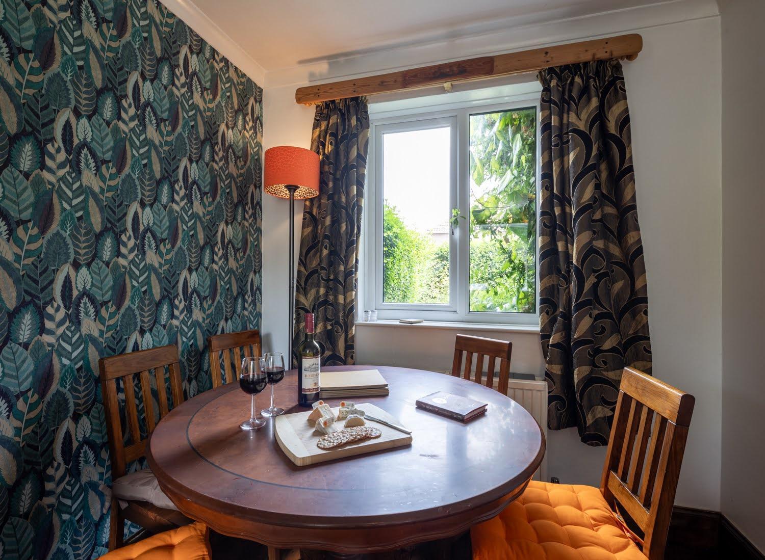 Woodland House By Cliftonvalley Holiday home *