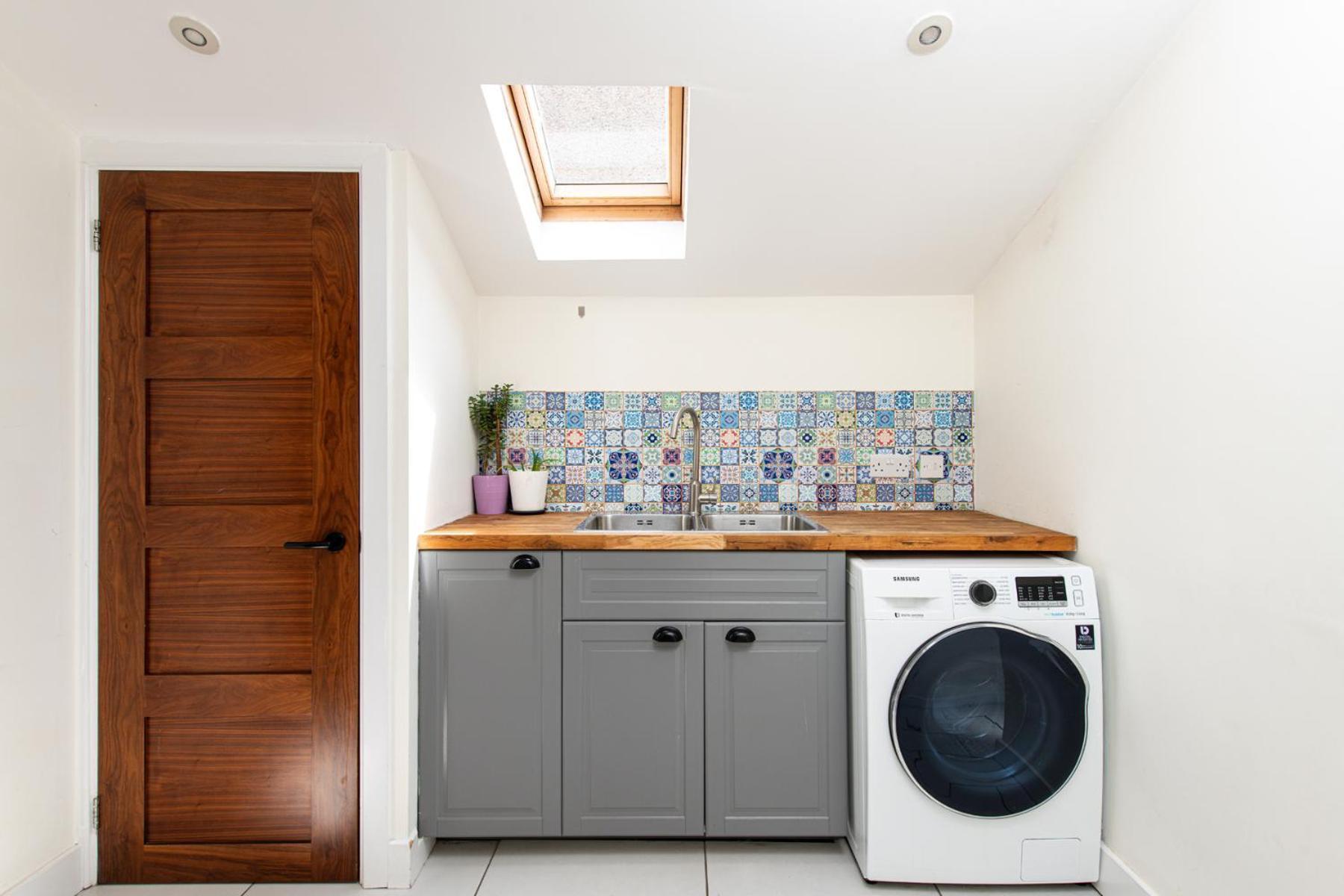 Spacious & Bright 3bedroom Home-sleeps7-parking Bristol