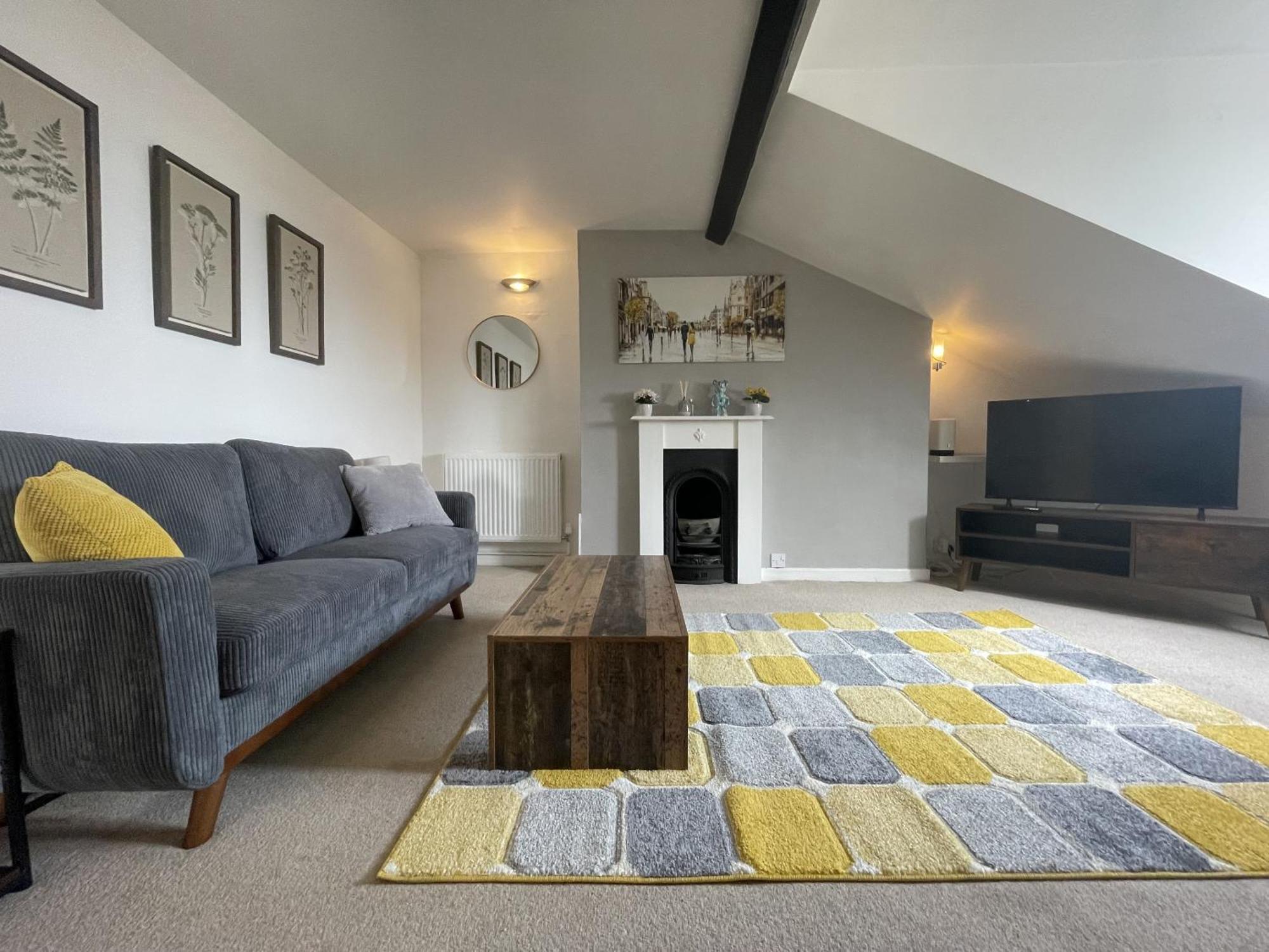 Enchanting Escape With Peaceful Views Apartment Bristol