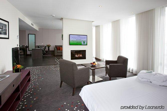 Centre By Ihg Hotel 4*