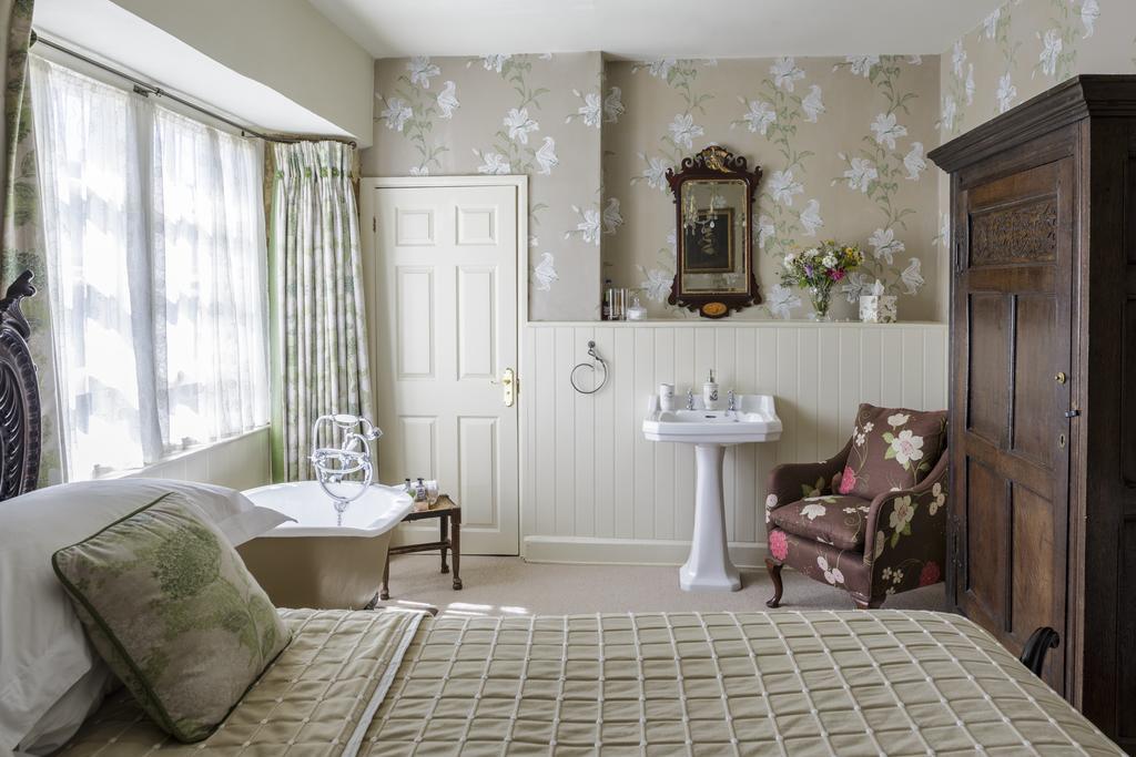 Inn Lord Poulett Arms 3*