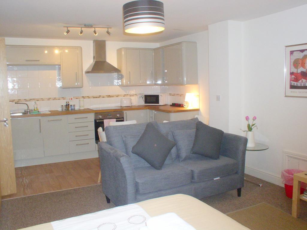 Pritchard Place Apartment *