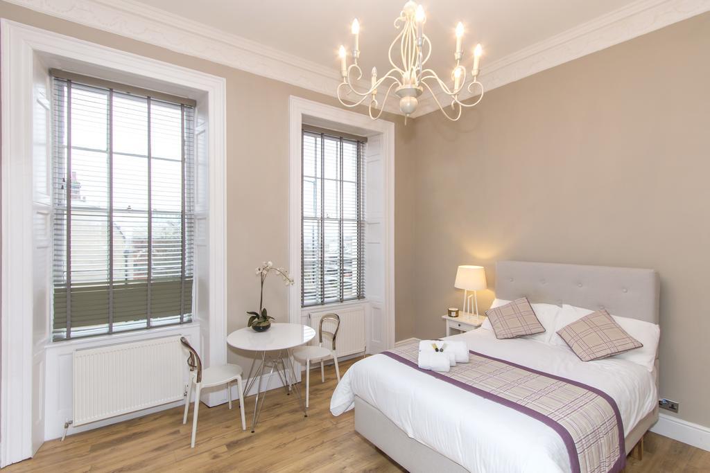 Number 1 Park Apartment Bristol