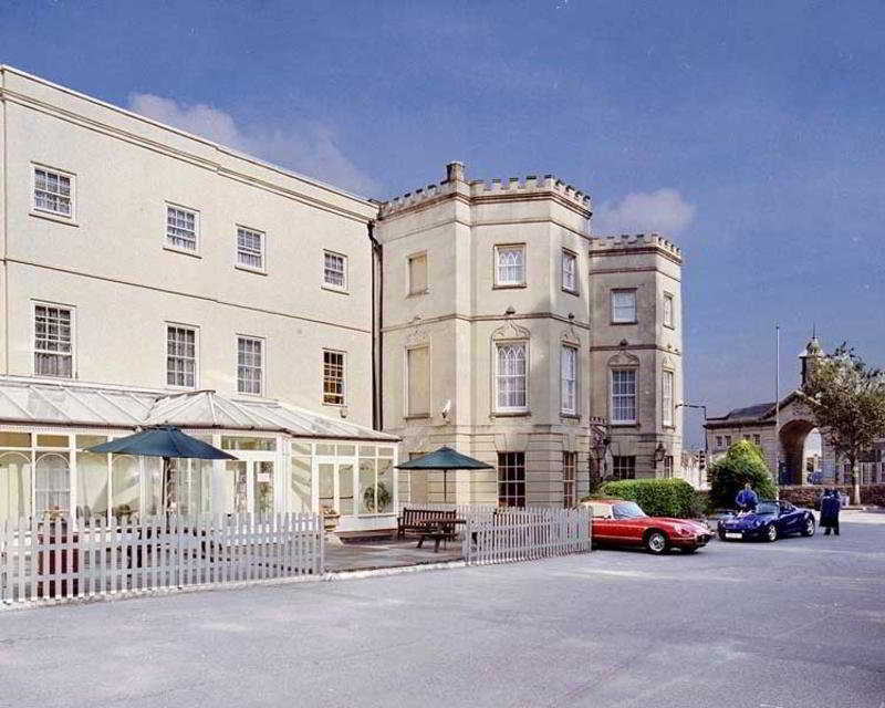 Hotel Arnos Manor 3*