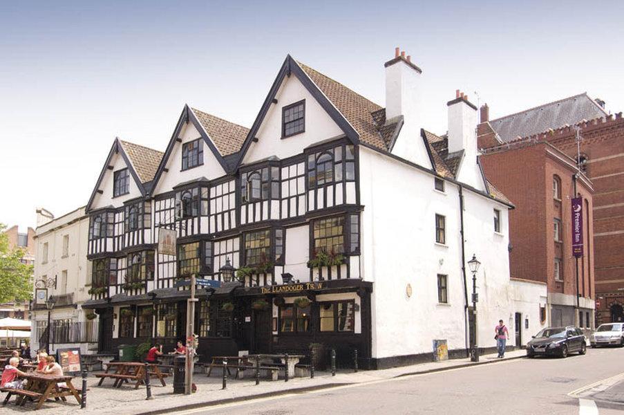 Premier Centre King Street Hotel 3*