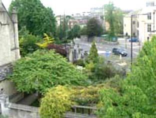 Apartment Your Cotham Lawn Bristol
