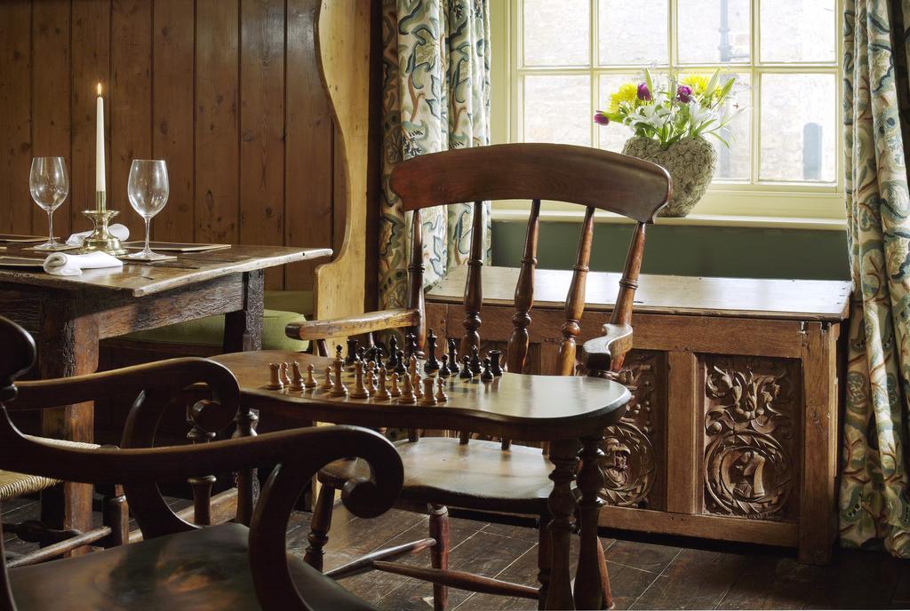 Lord Poulett Arms Inn