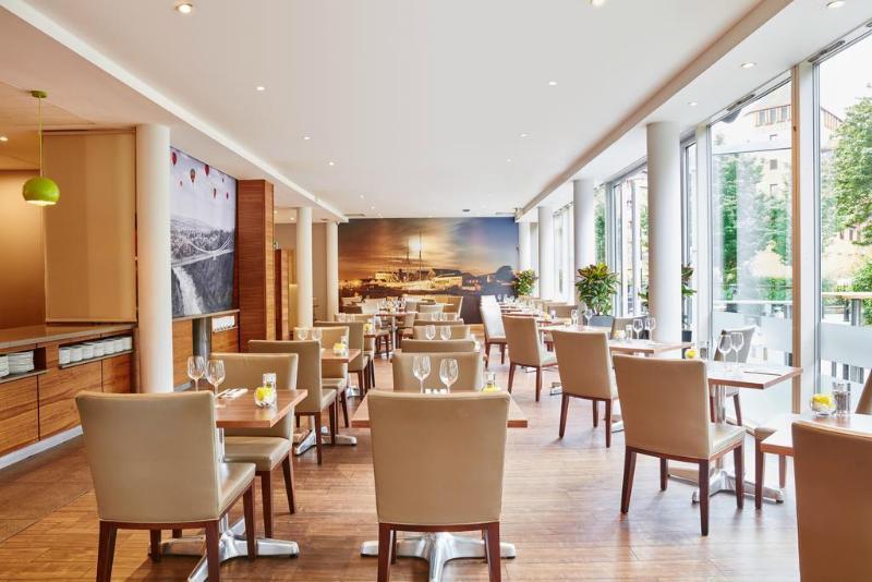 Hilton Garden Centre 4* Bristol
