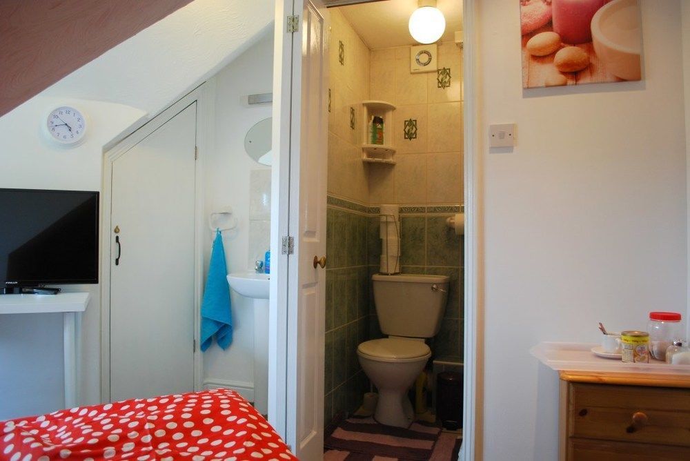 Clift Guest house Bristol